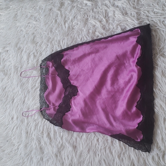 Victoria's Secret satin & lace slip - Picture 6 of 7